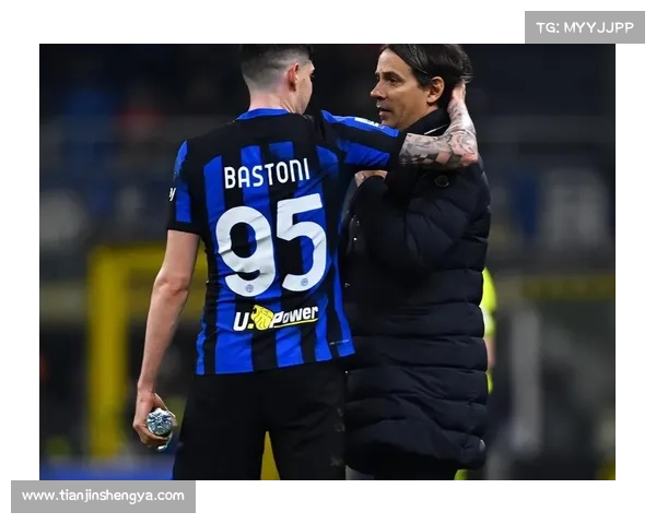 滕哈格钦定希克为锋线核心！霍伊伦遭弃用背后：战术适配与转会博弈的双重逻辑